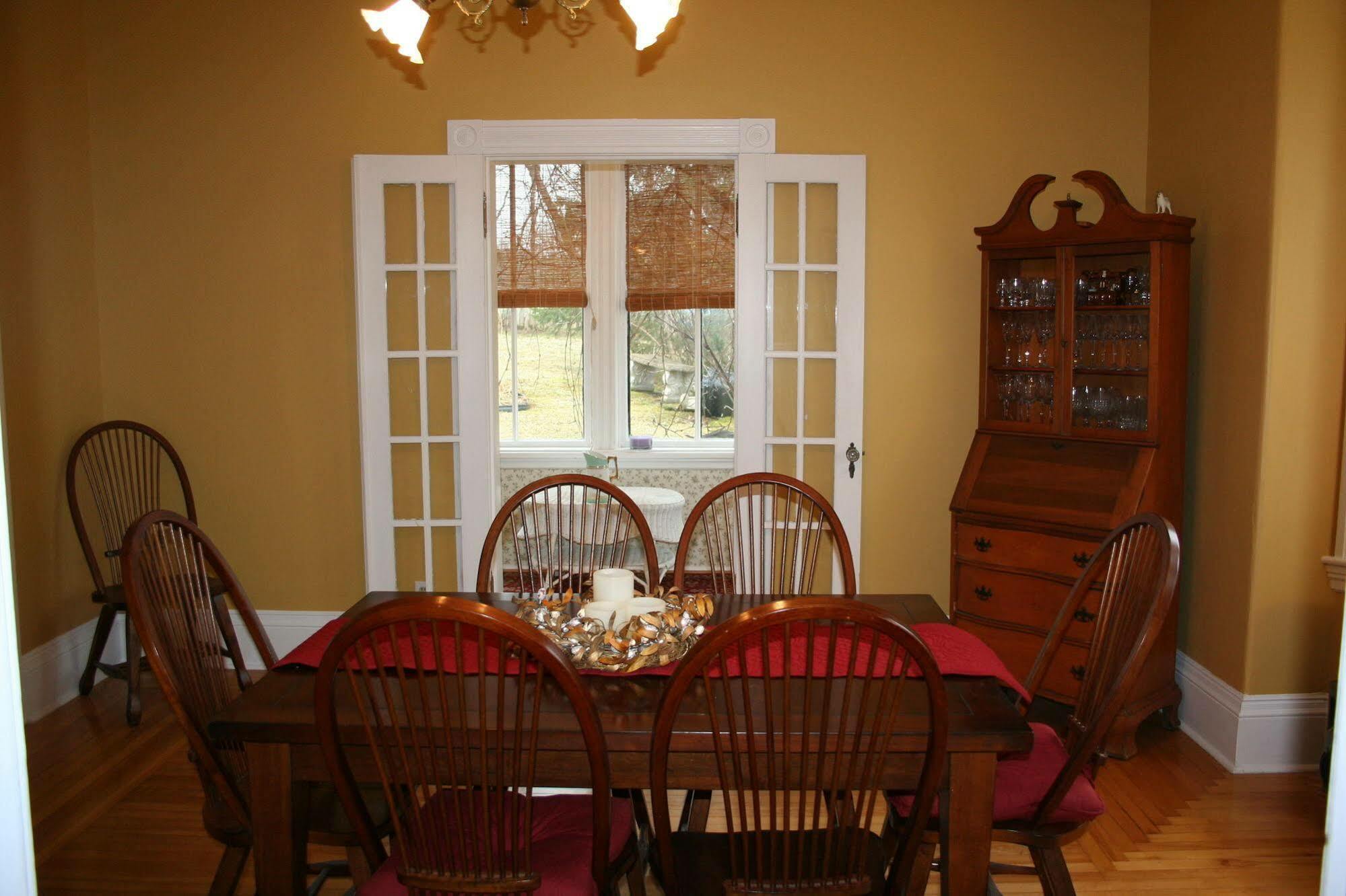 Sackville Bed And Breakfast ภายนอก รูปภาพ