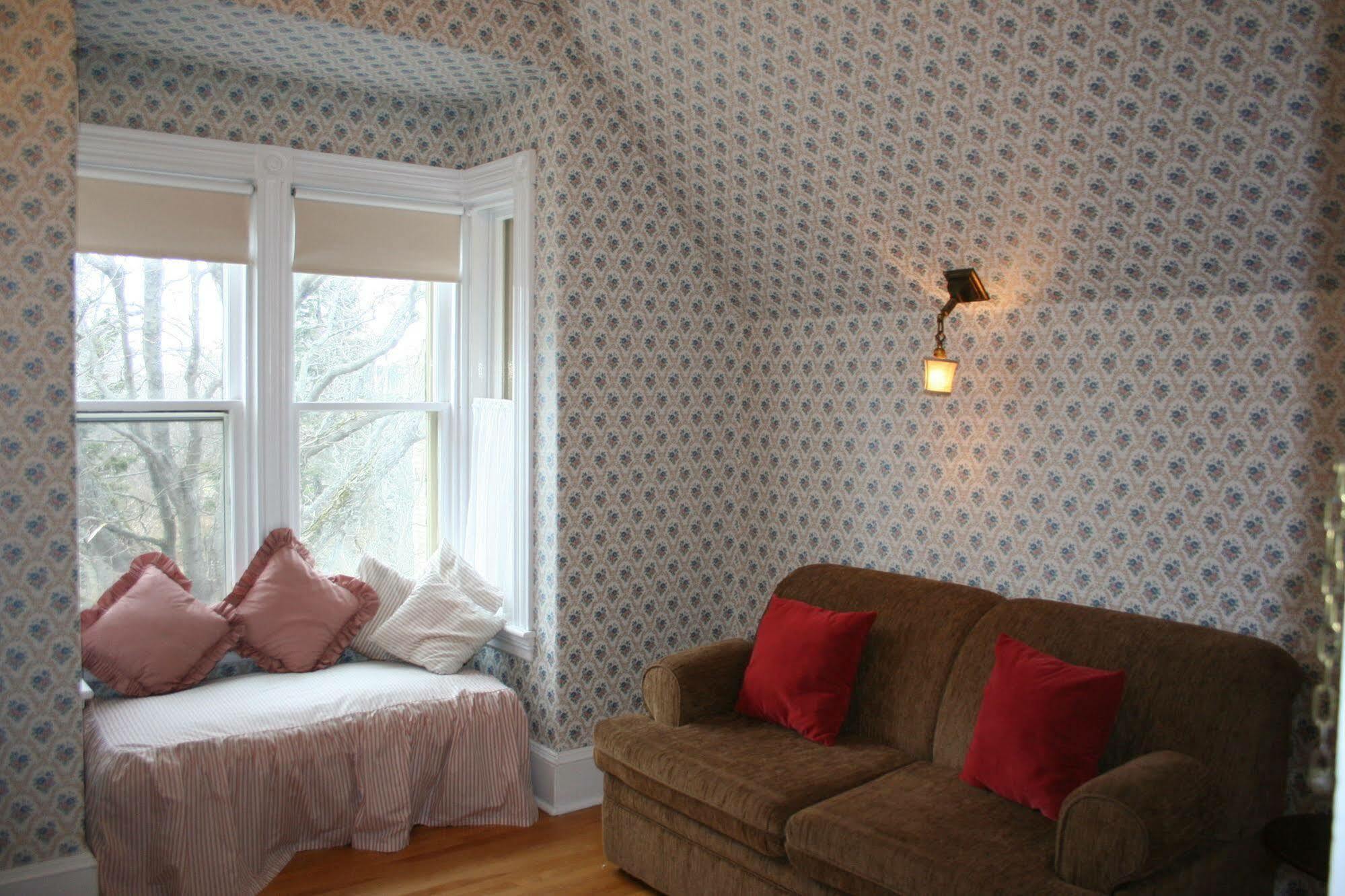 Sackville Bed And Breakfast ภายนอก รูปภาพ